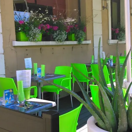 Hotel Au Cheval Blanc 3*