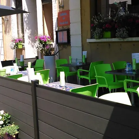 Au Cheval Blanc