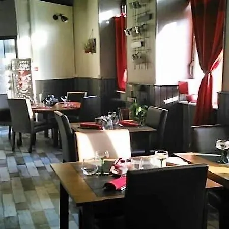 Au Cheval Blanc Hotel 3*