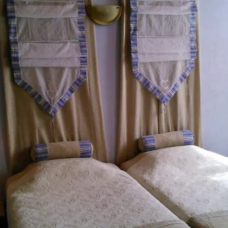 Au Cheval Blanc Hotel